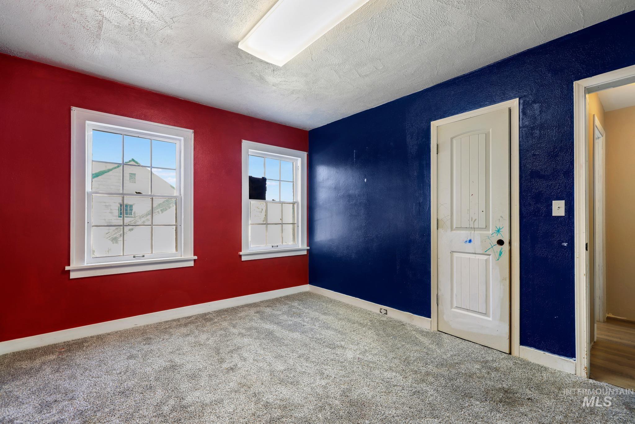 365 Blue Lakes Blvd N Property Photo 34