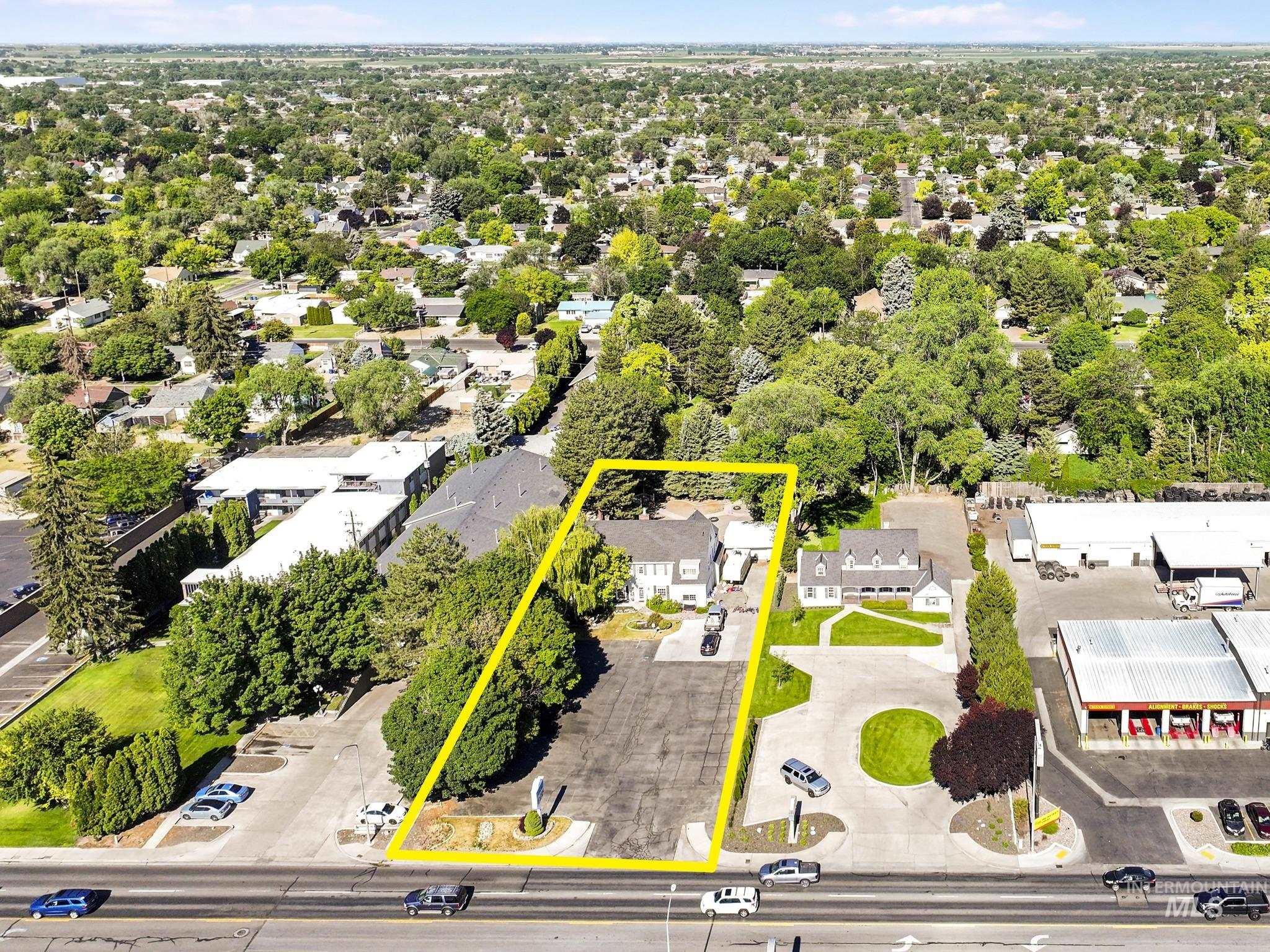 365 Blue Lakes Blvd N Property Photo 47