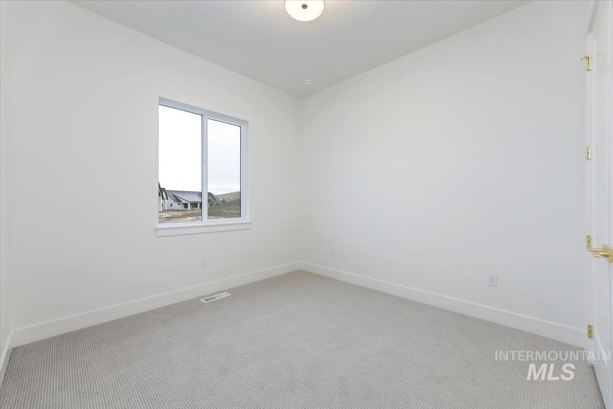5394 W Haughburn Dr Property Photo 5