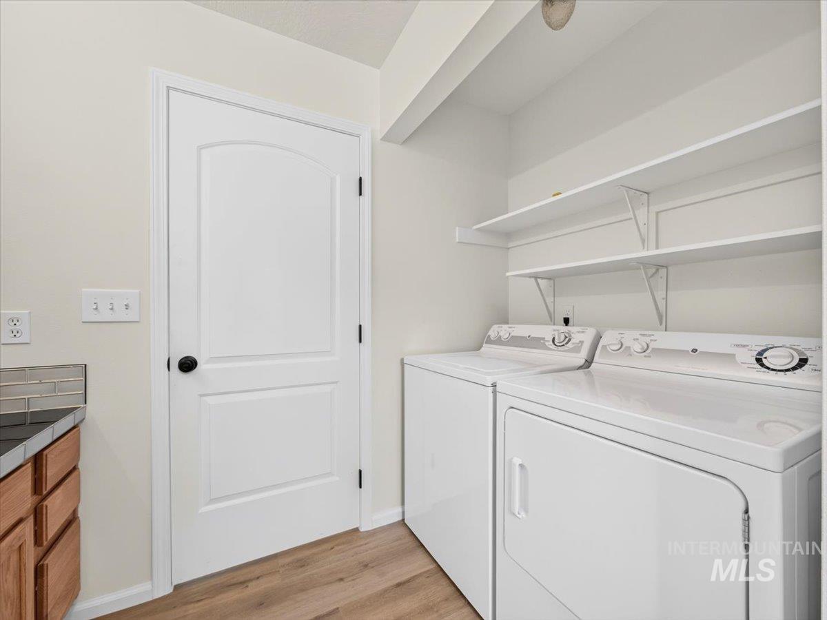 1014 E Main Property Photo 22