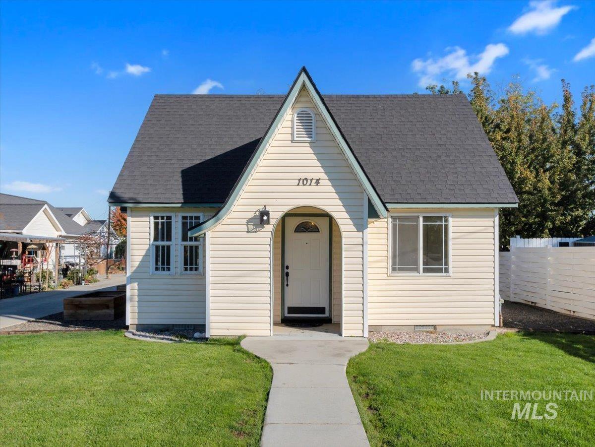 1014 E Main Property Photo 23