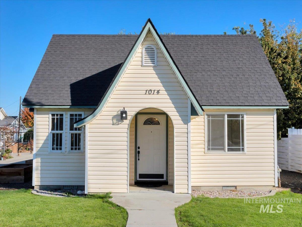 1014 E Main Property Photo 24