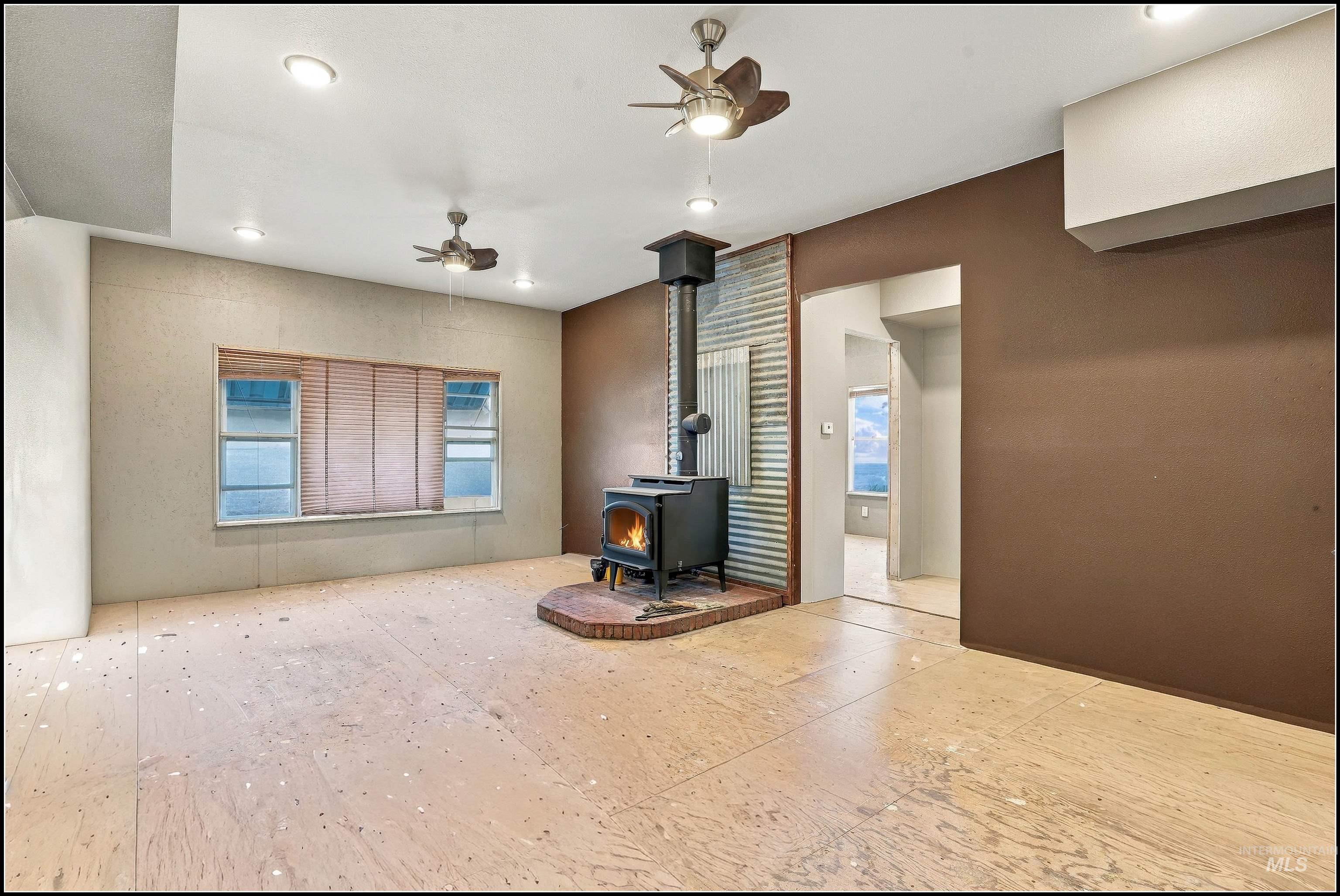 3505 S Maple Grove Rd Property Photo 6