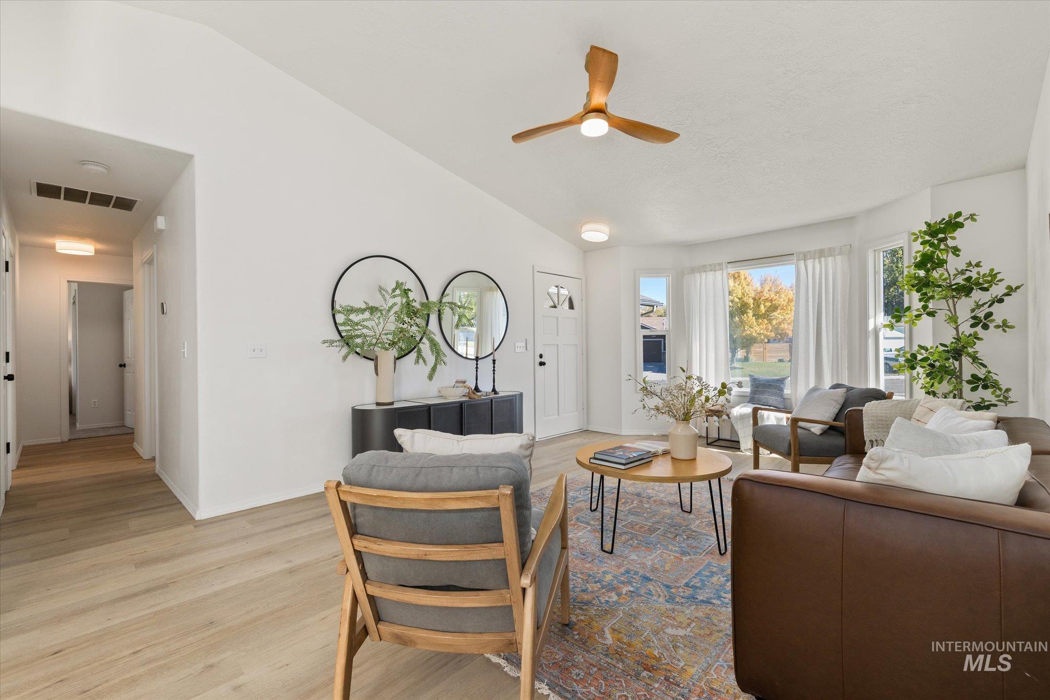 6681 N Amesbury Way Property Photo 6