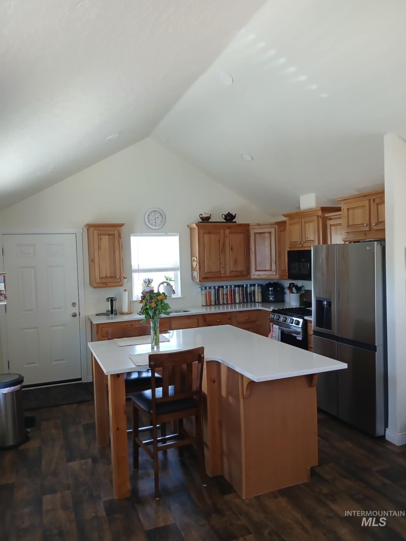419 Fruitland Property Photo 3