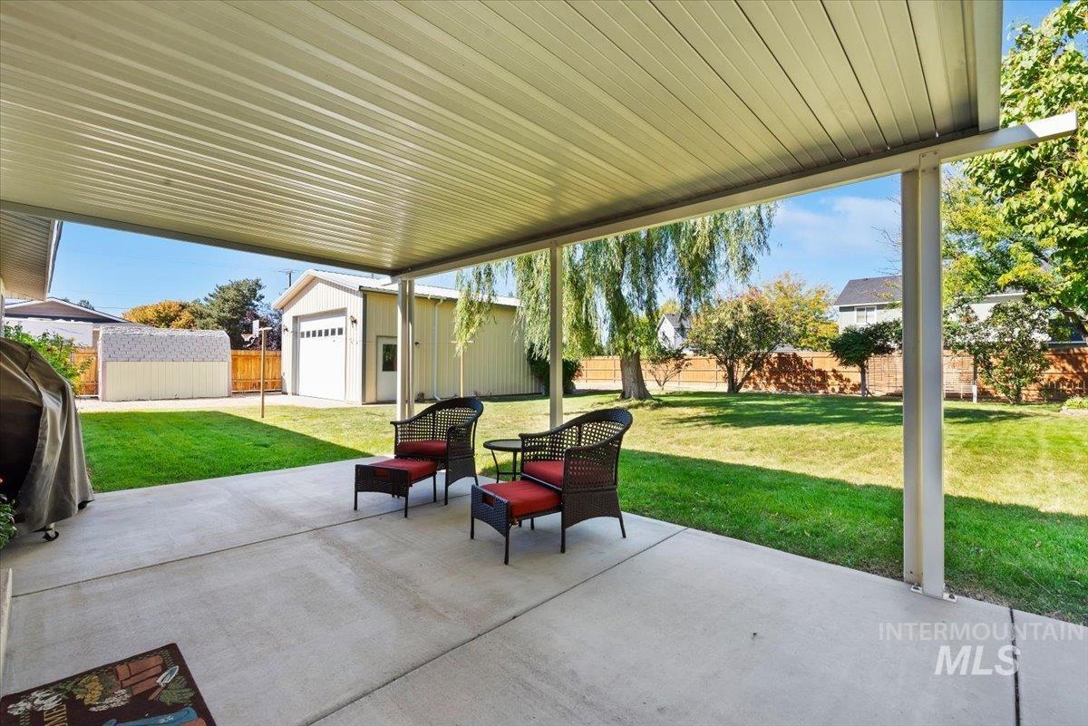 3854 S Rushmore Way Property Photo 24