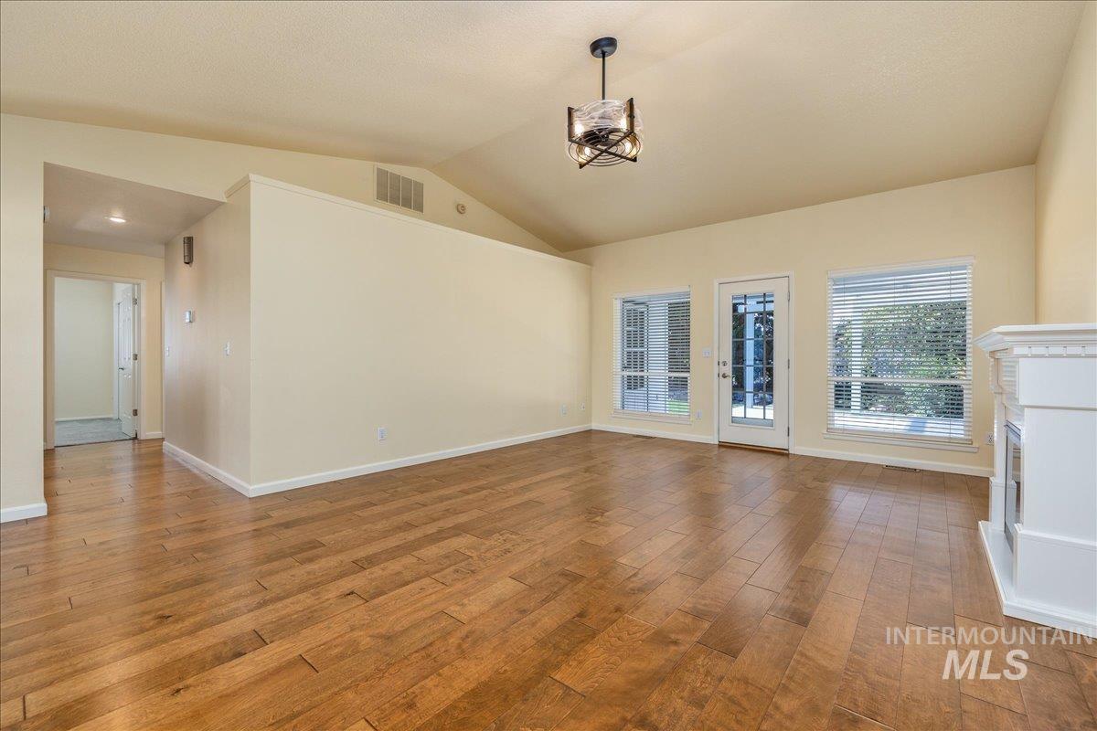 8565 N Willowdale Dr Property Photo 8