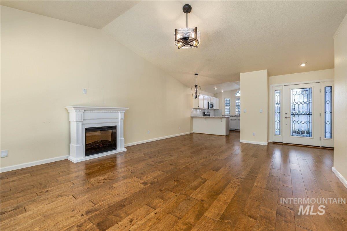 8565 N Willowdale Dr Property Photo 9