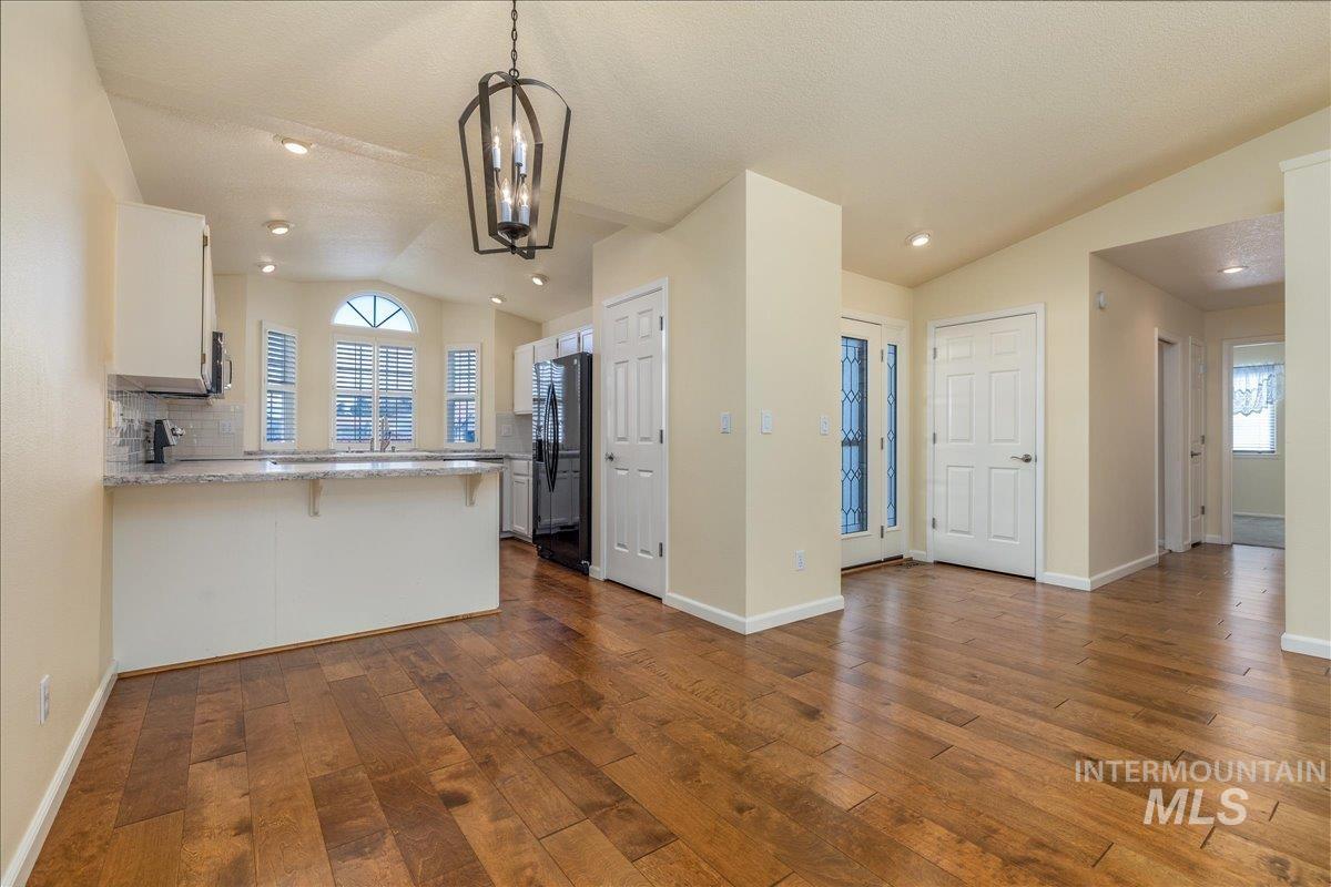 8565 N Willowdale Dr Property Photo 11