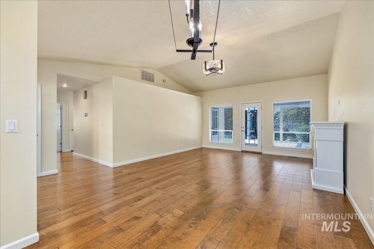 8565 N Willowdale Dr Property Photo 17