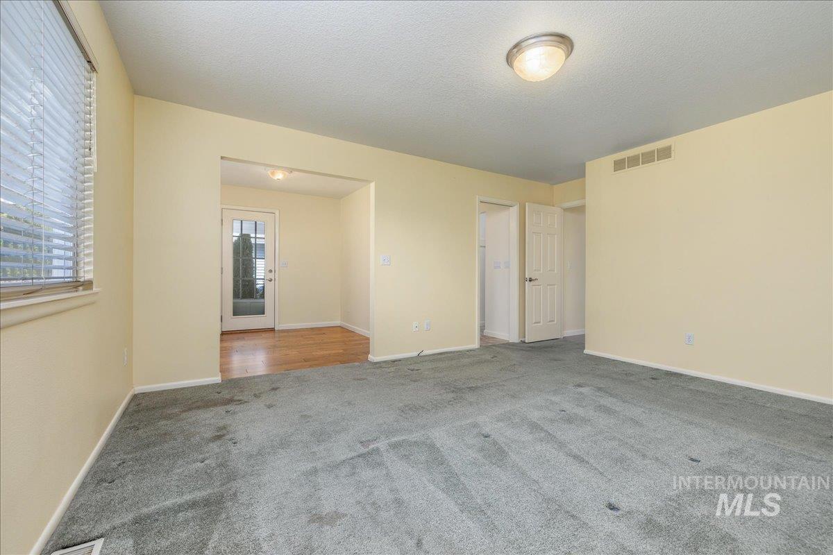 8565 N Willowdale Dr Property Photo 21