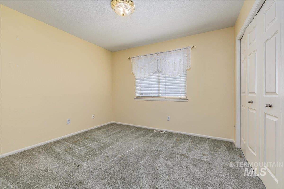 8565 N Willowdale Dr Property Photo 22