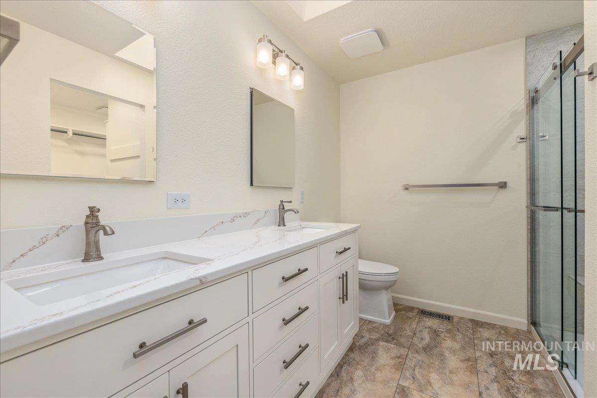 8565 N Willowdale Dr Property Photo 23