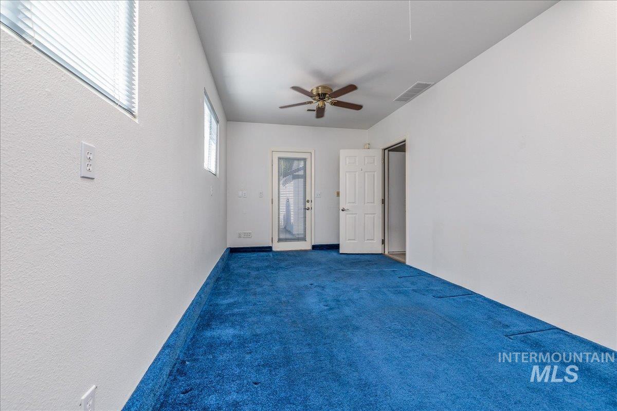 8565 N Willowdale Dr Property Photo 34