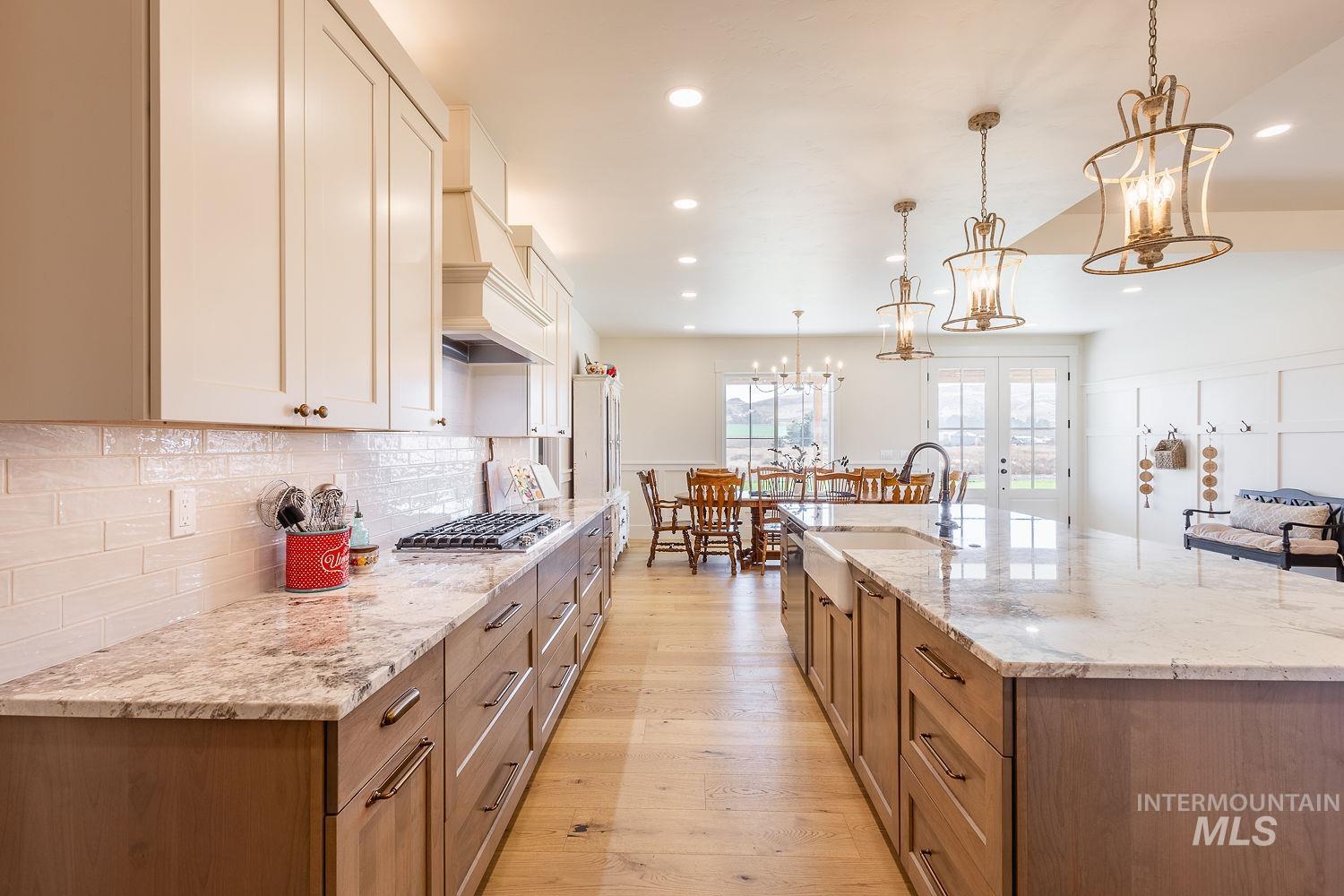 8633 Map Rock Road Property Photo 8
