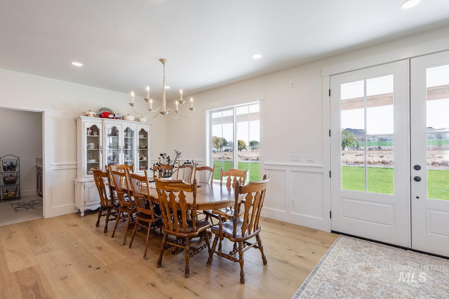 8633 Map Rock Road Property Photo 15