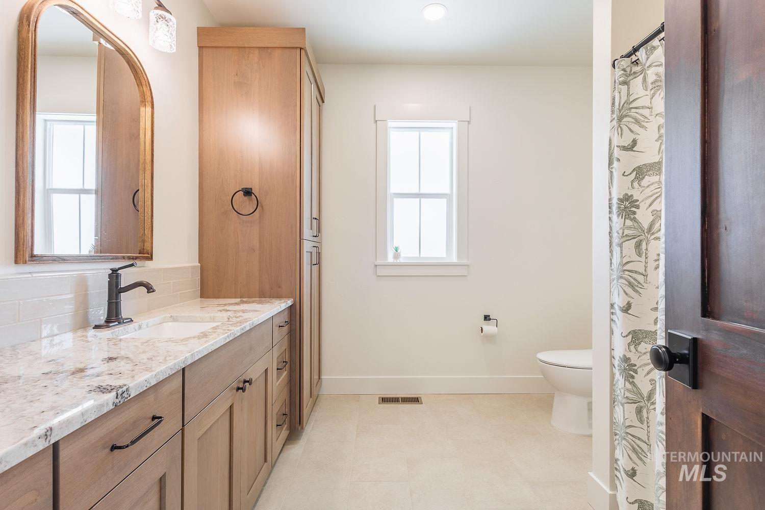 8633 Map Rock Road Property Photo 26
