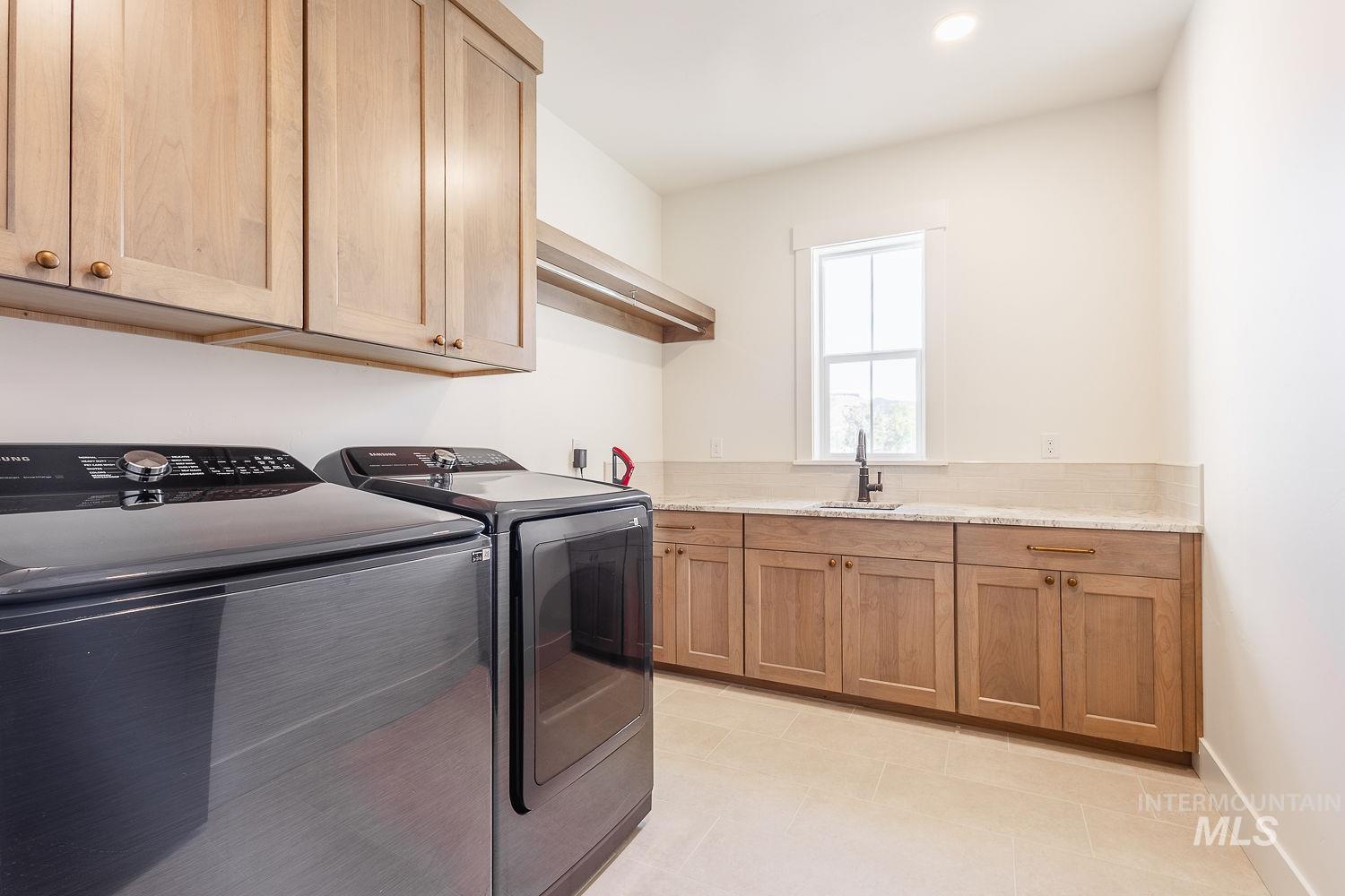 8633 Map Rock Road Property Photo 35