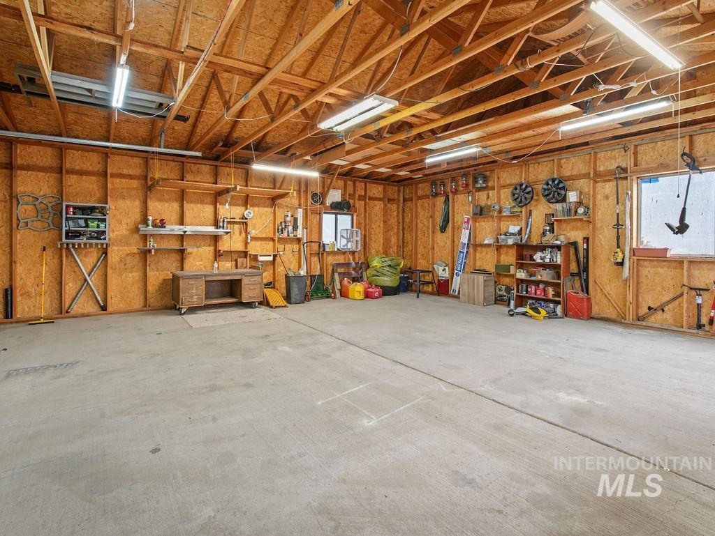 320 N Main Street Property Photo 21