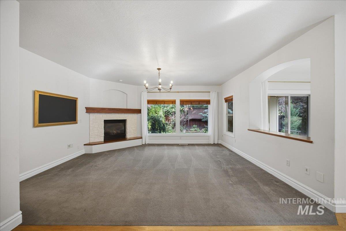 1148 E Redwall Ct Property Photo 17