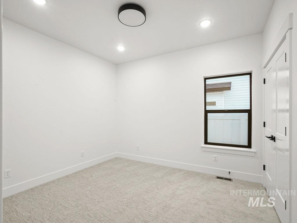 1183 Magic Rd Property Photo 28