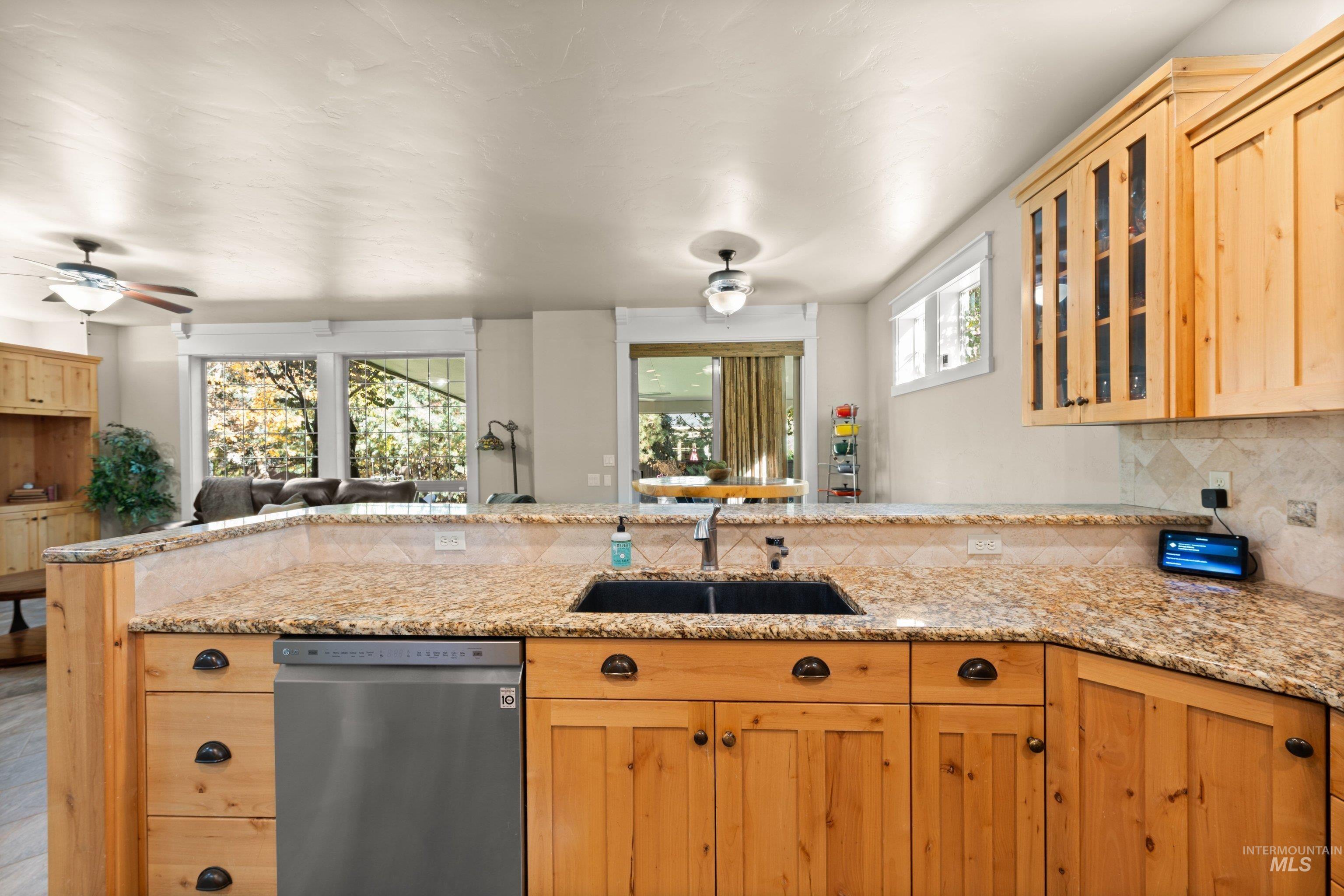 12507 N Humphreys Way Property Photo 8