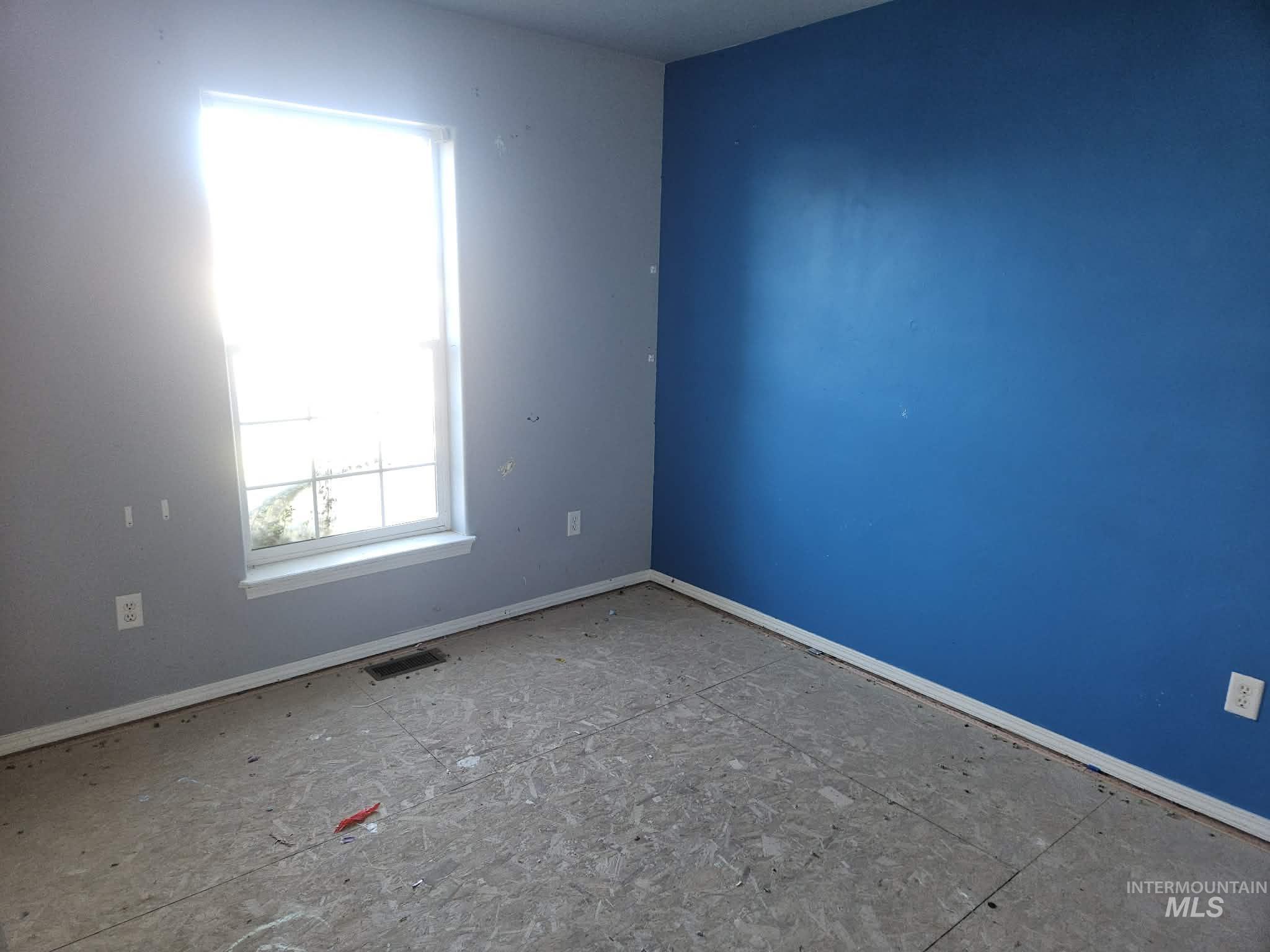 226 Bellevue Ct Property Photo 5