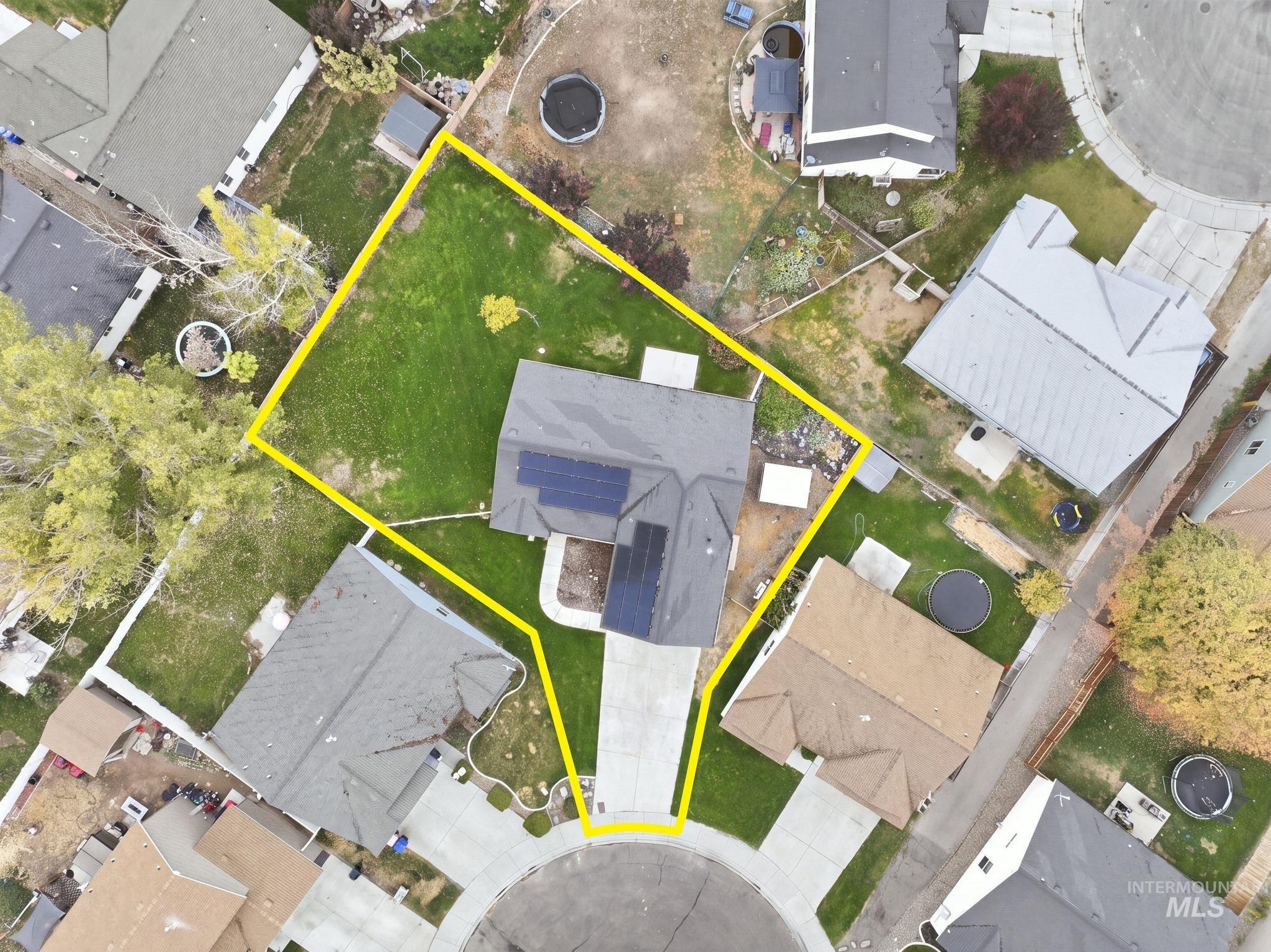 427 Clover Ave Property Photo 33