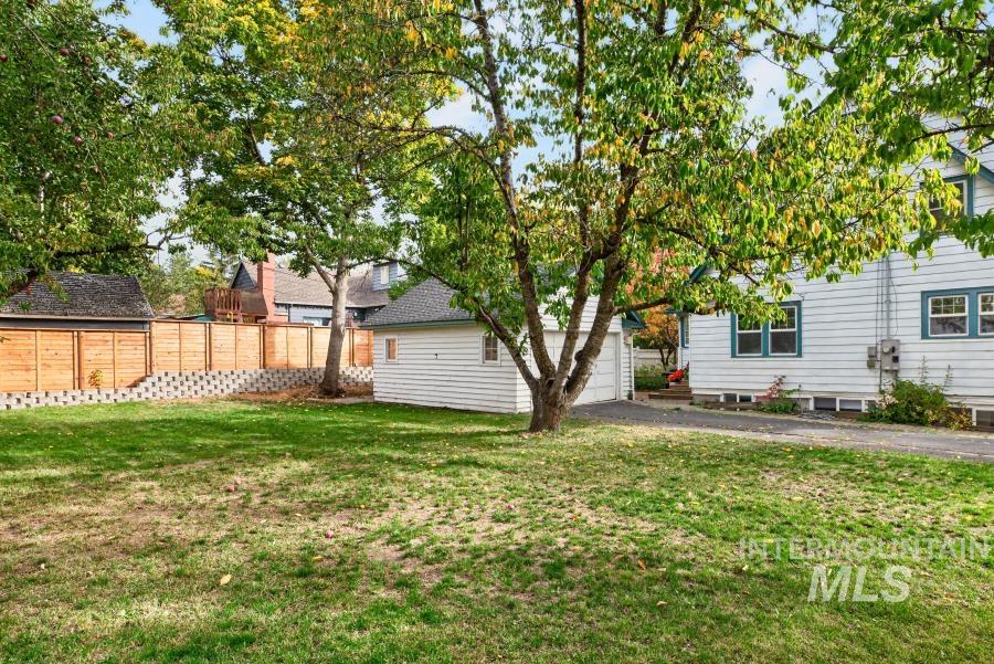 101 N Hayes St. Property Photo 5