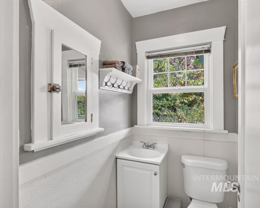 101 N Hayes St. Property Photo 25