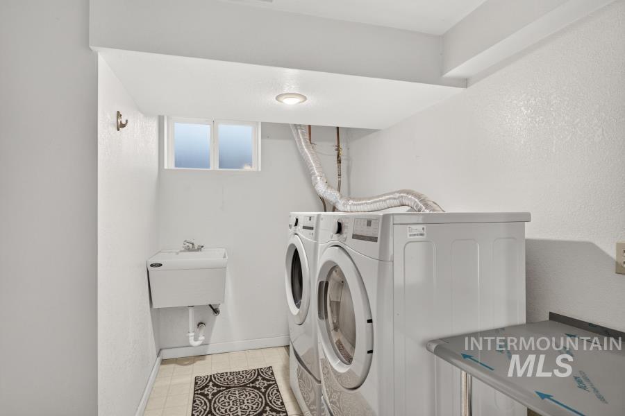 101 N Hayes St. Property Photo 43