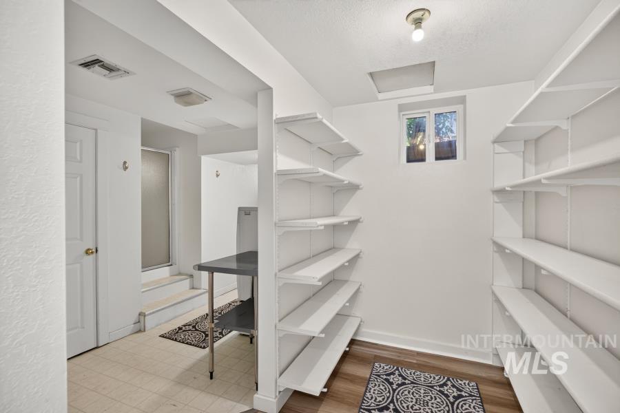 101 N Hayes St. Property Photo 45