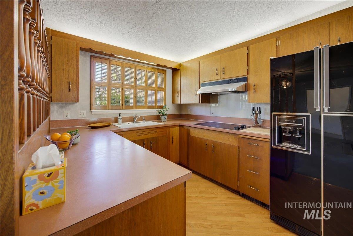 6123 W Northview St Property Photo 9