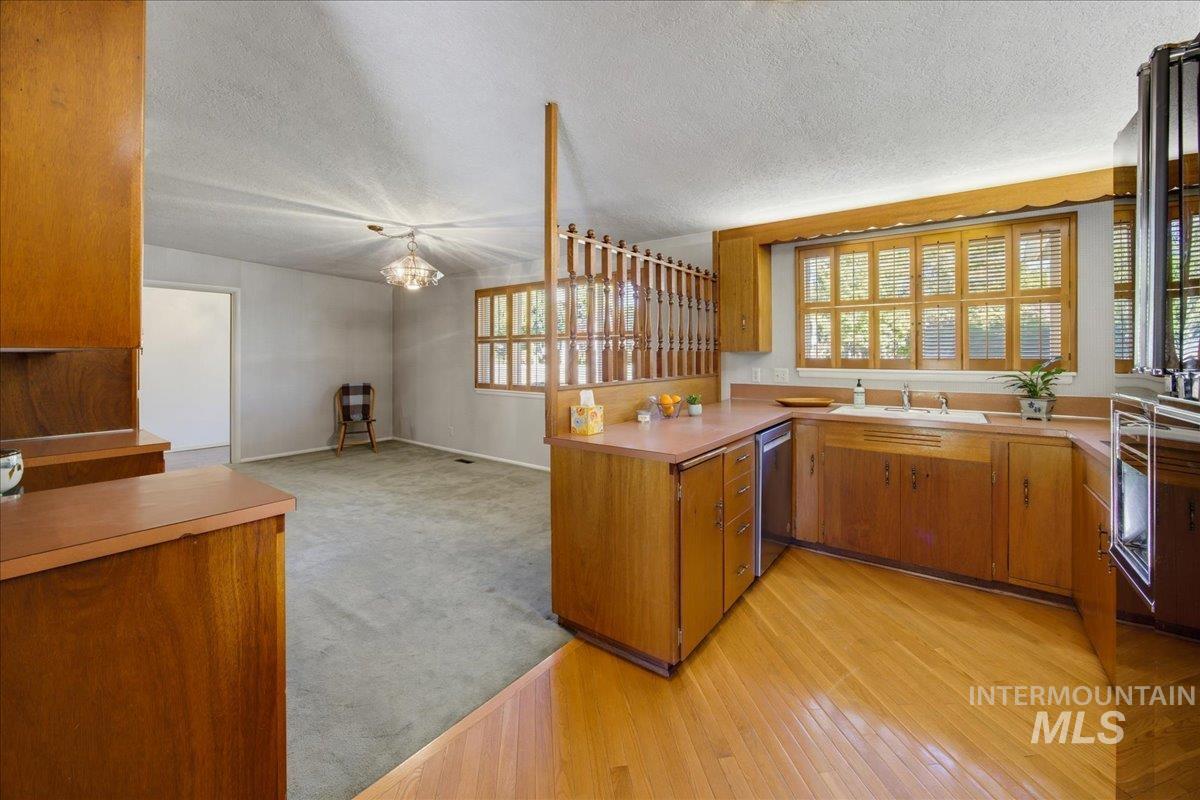 6123 W Northview St Property Photo 13