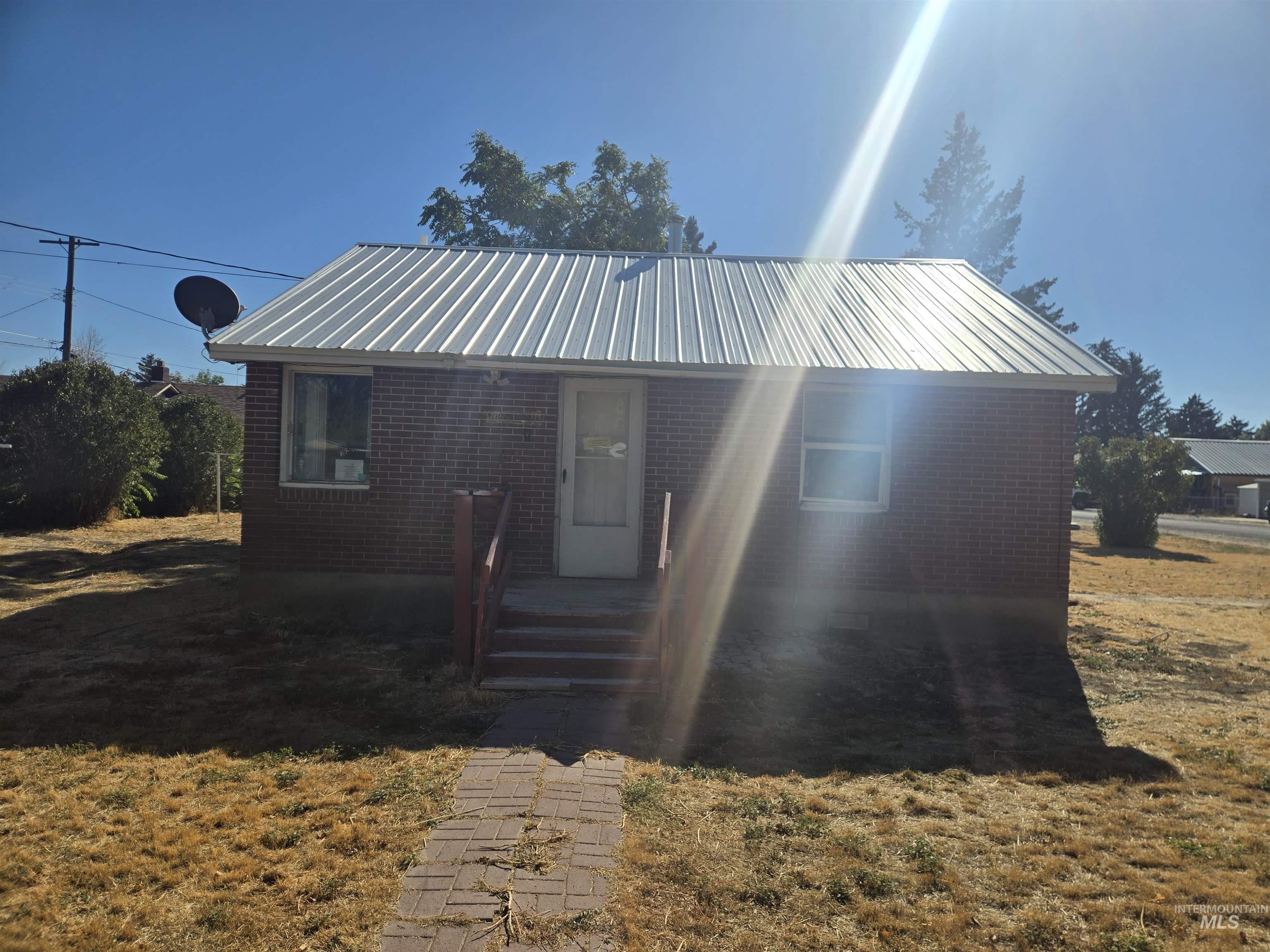 1110 Colorado St Property Photo 3