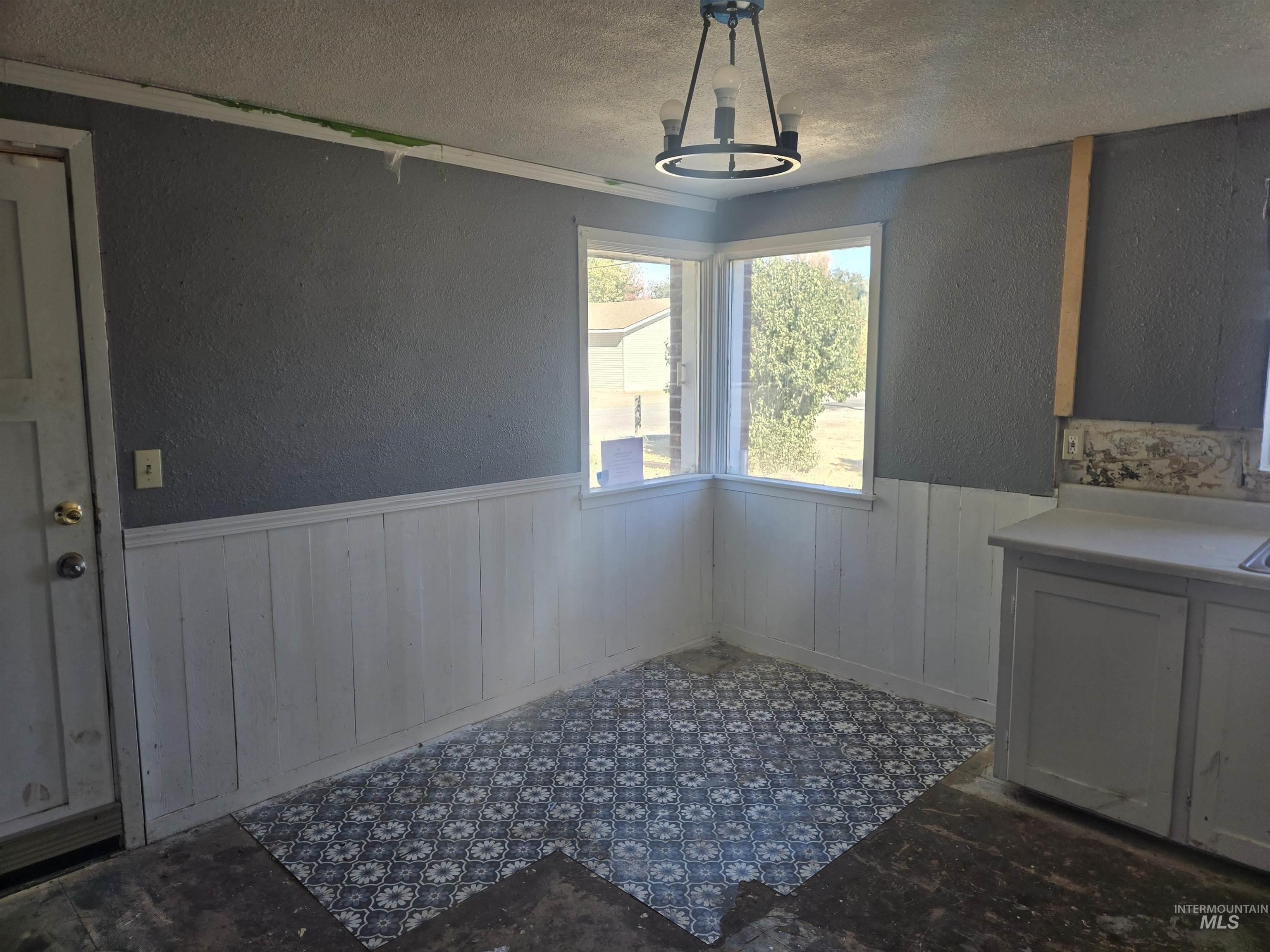 1110 Colorado St Property Photo 11