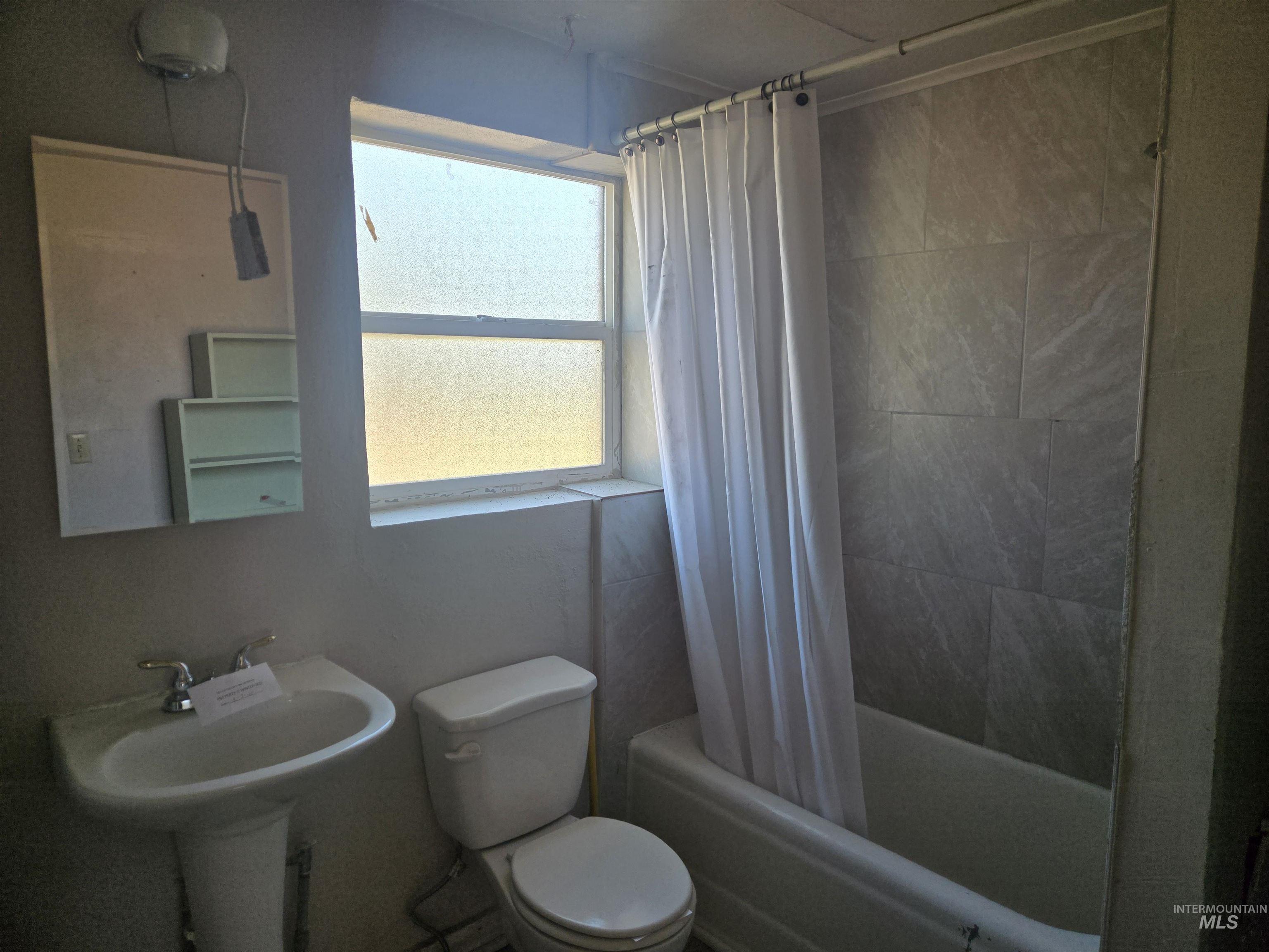 1110 Colorado St Property Photo 13