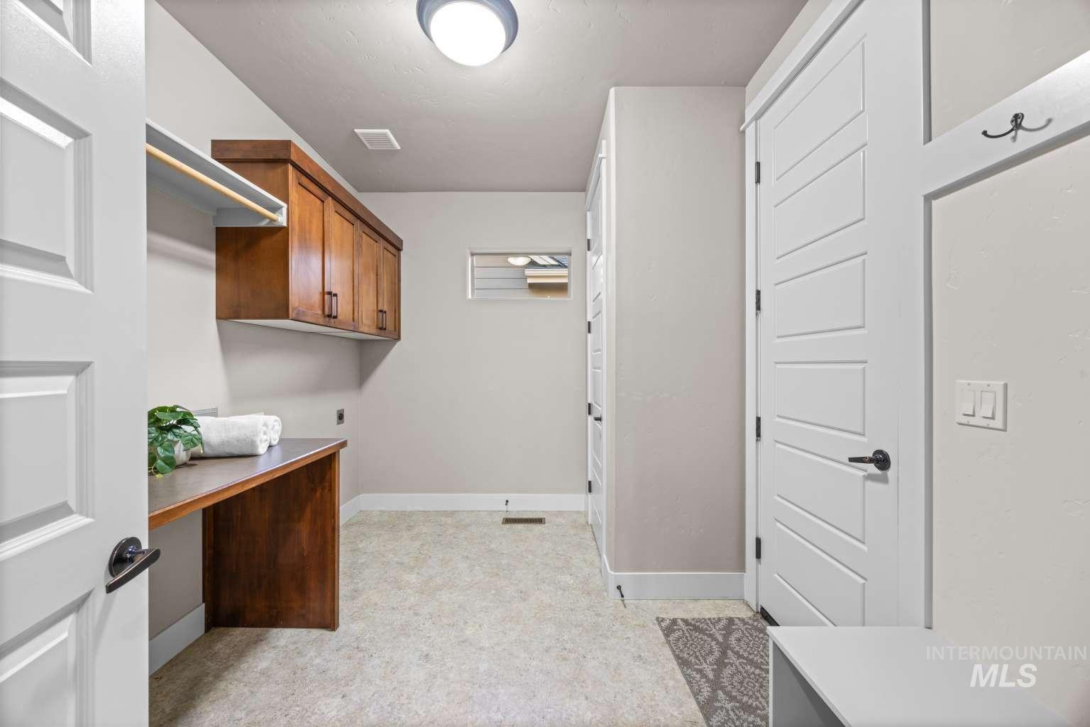 2577 S Trailwood Way Property Photo 20