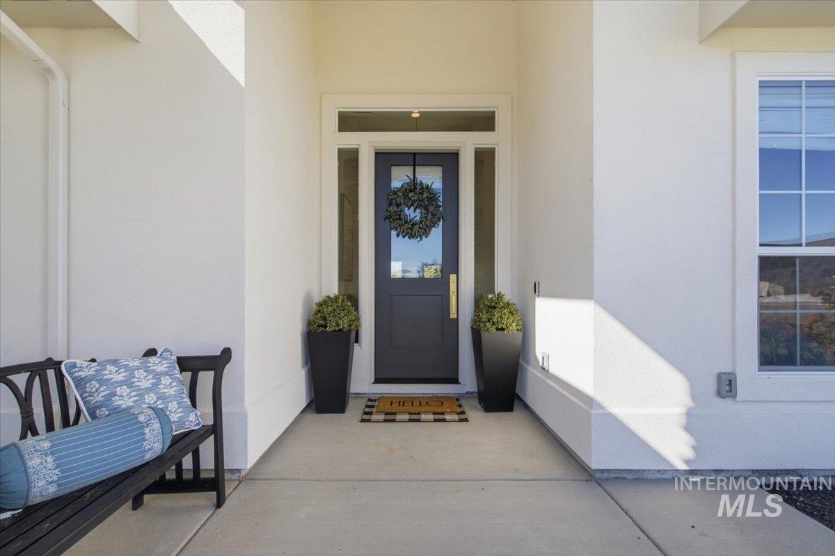 2703 N Acuity Ave, Property Photo 3