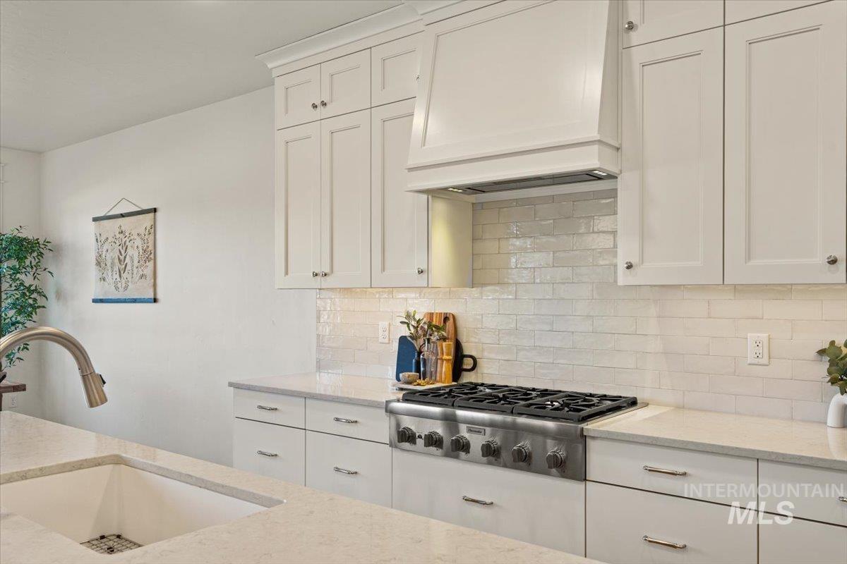 2703 N Acuity Ave, Property Photo 12