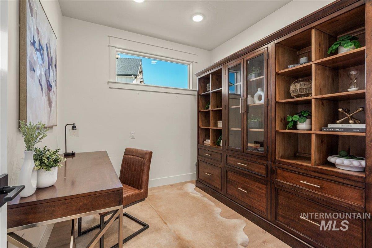 2703 N Acuity Ave, Property Photo 31