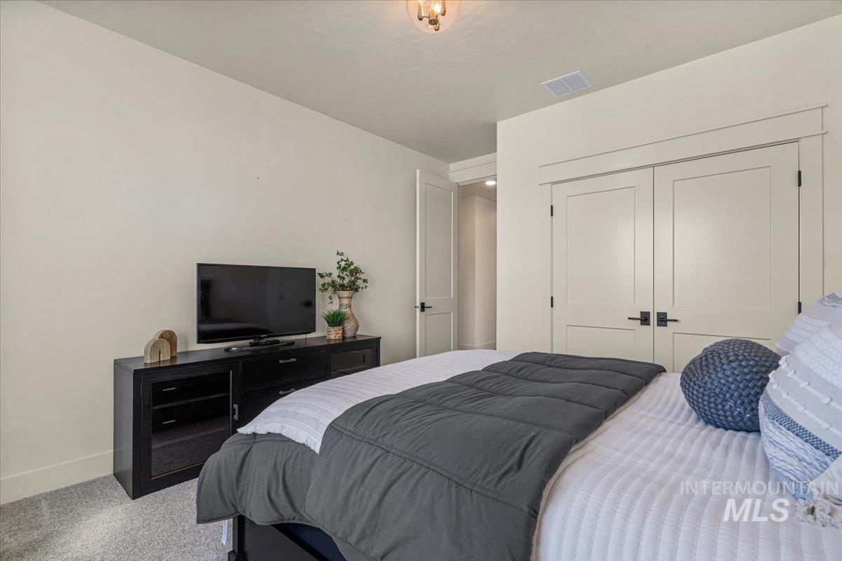 2703 N Acuity Ave, Property Photo 35