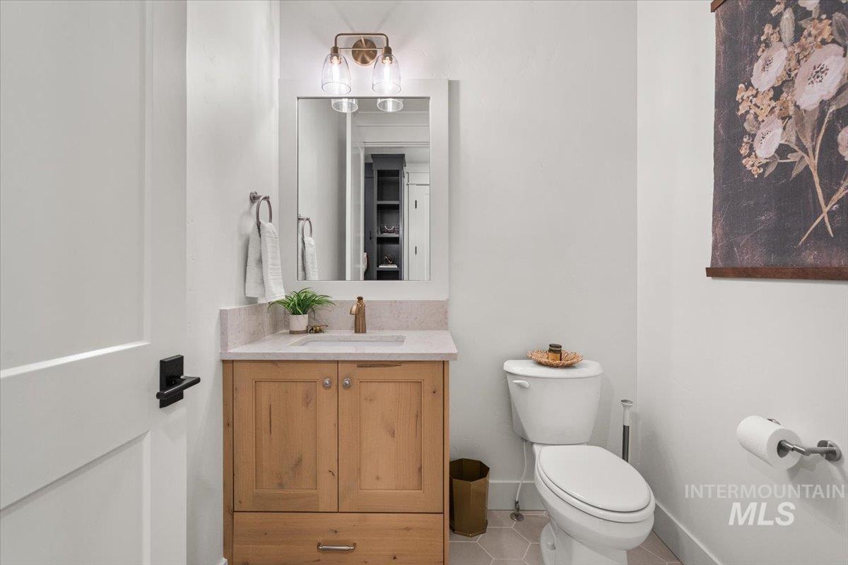 2703 N Acuity Ave, Property Photo 39