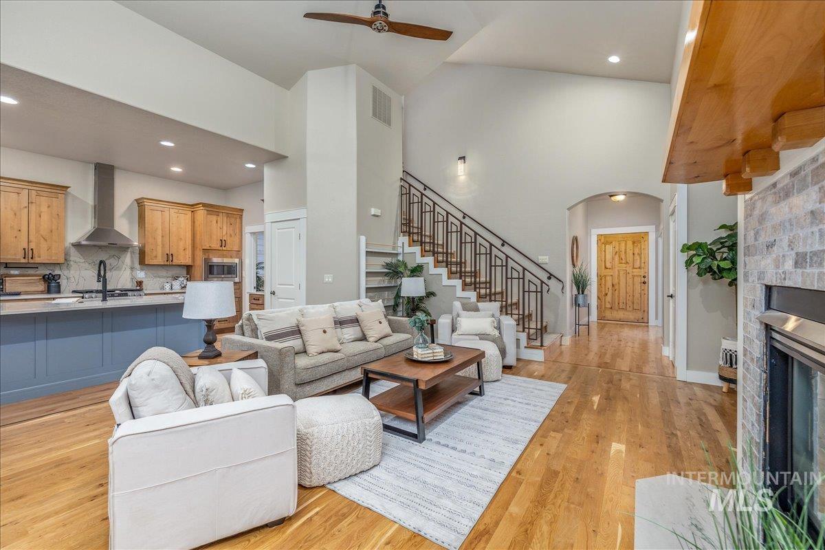 4886 N Ellicott Ln Property Photo 10
