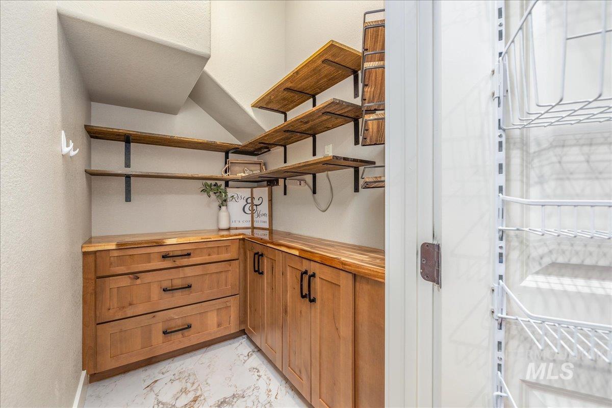 4886 N Ellicott Ln Property Photo 23
