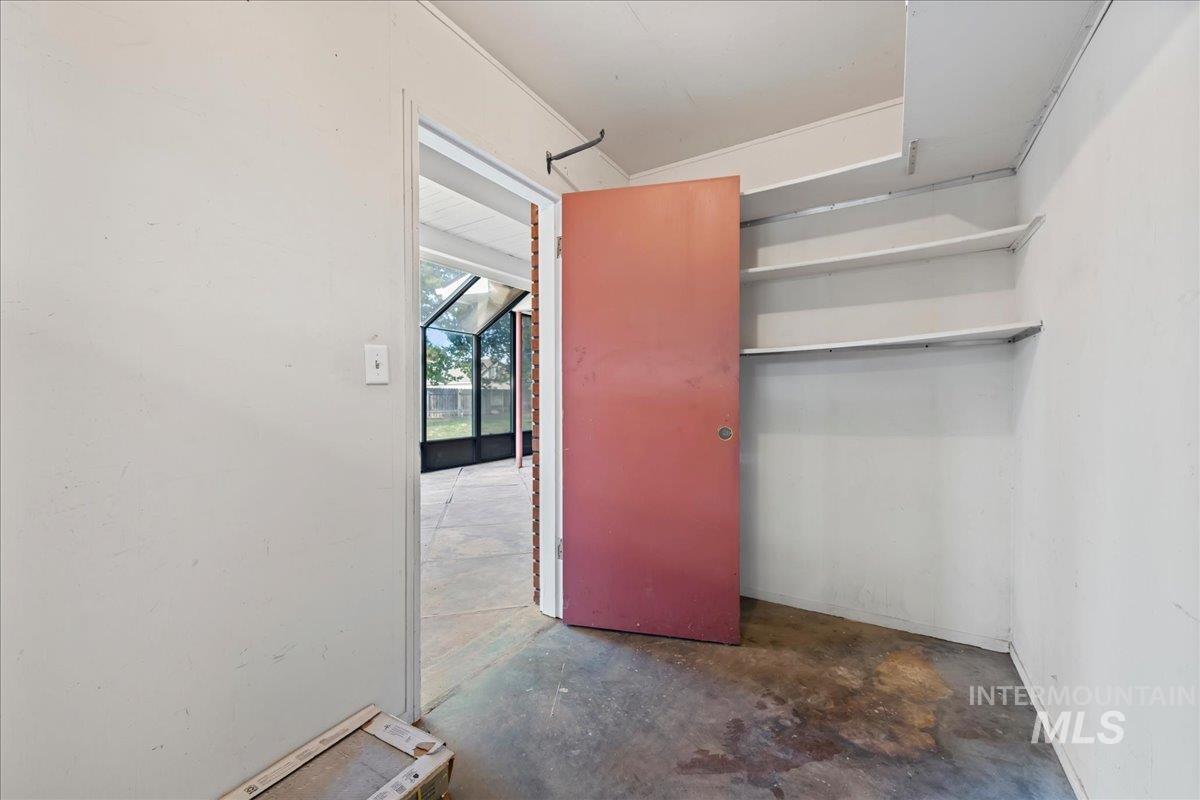 523 S State St Property Photo 30