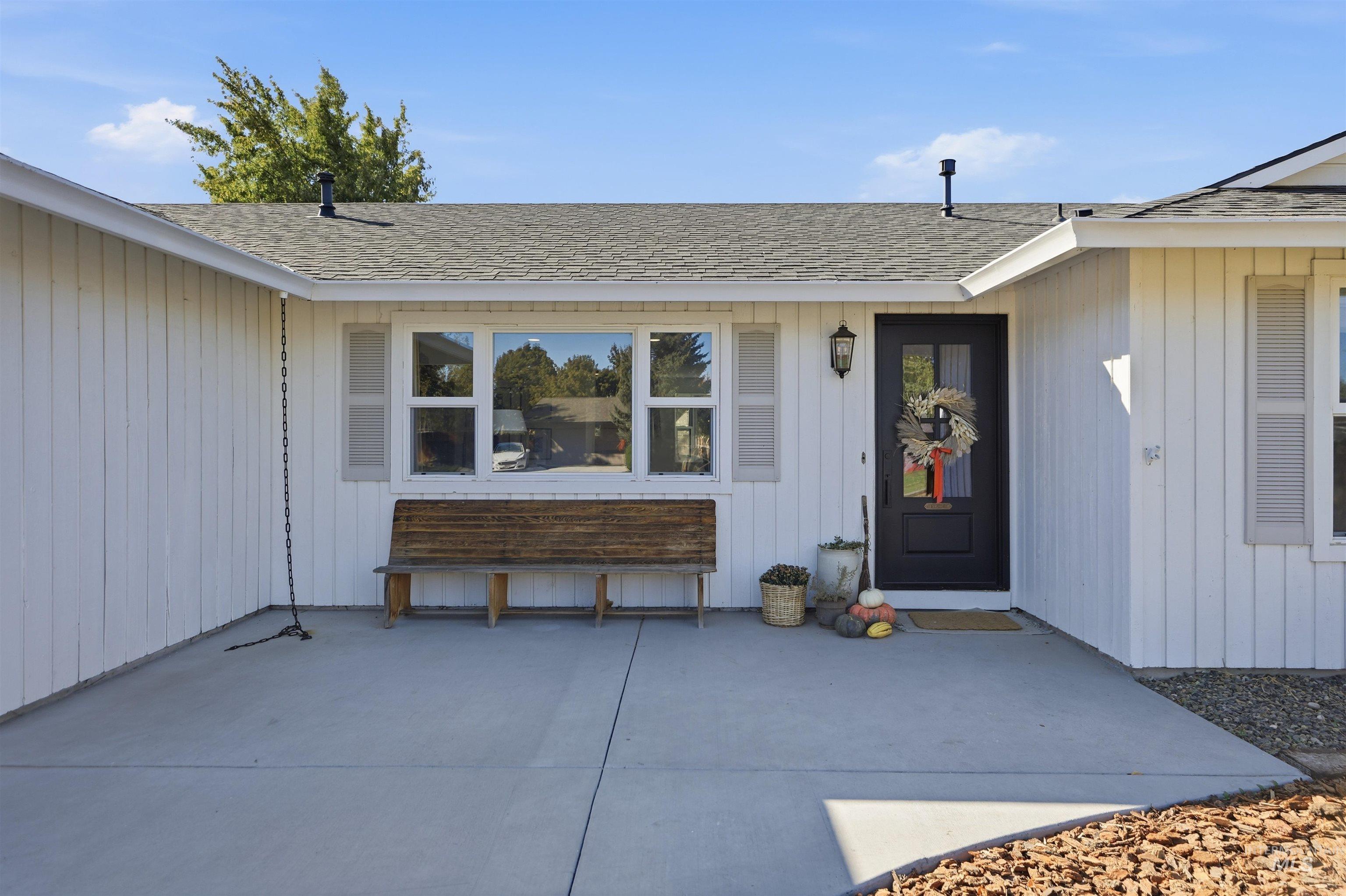 8001 Colt Property Photo 3
