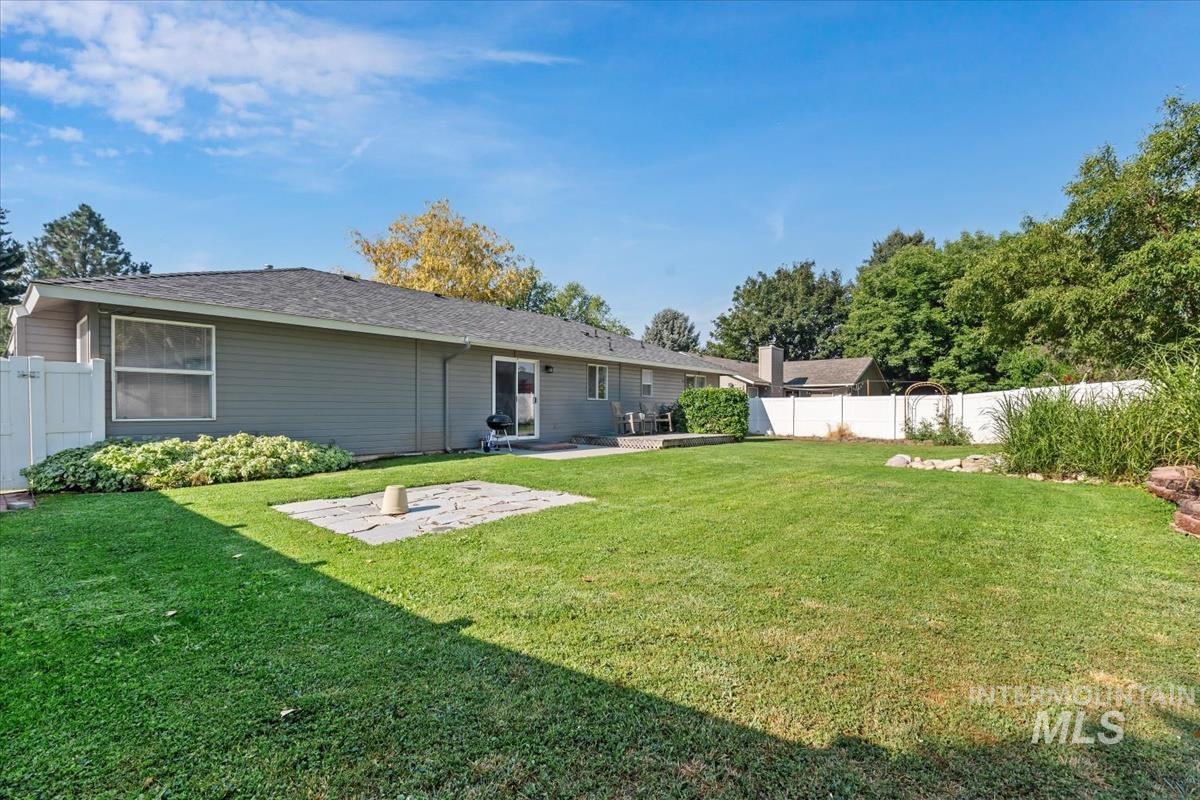 2214 E Katelyn Dr. Property Photo 30