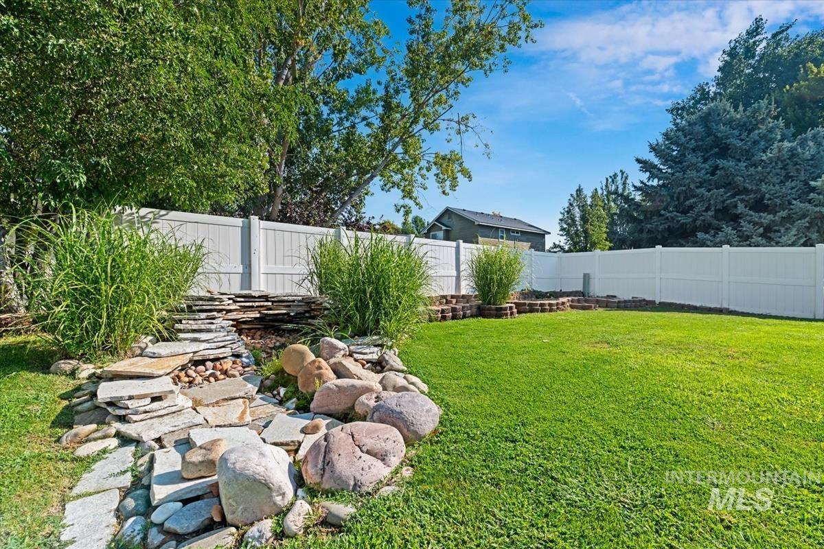 2214 E Katelyn Dr. Property Photo 31