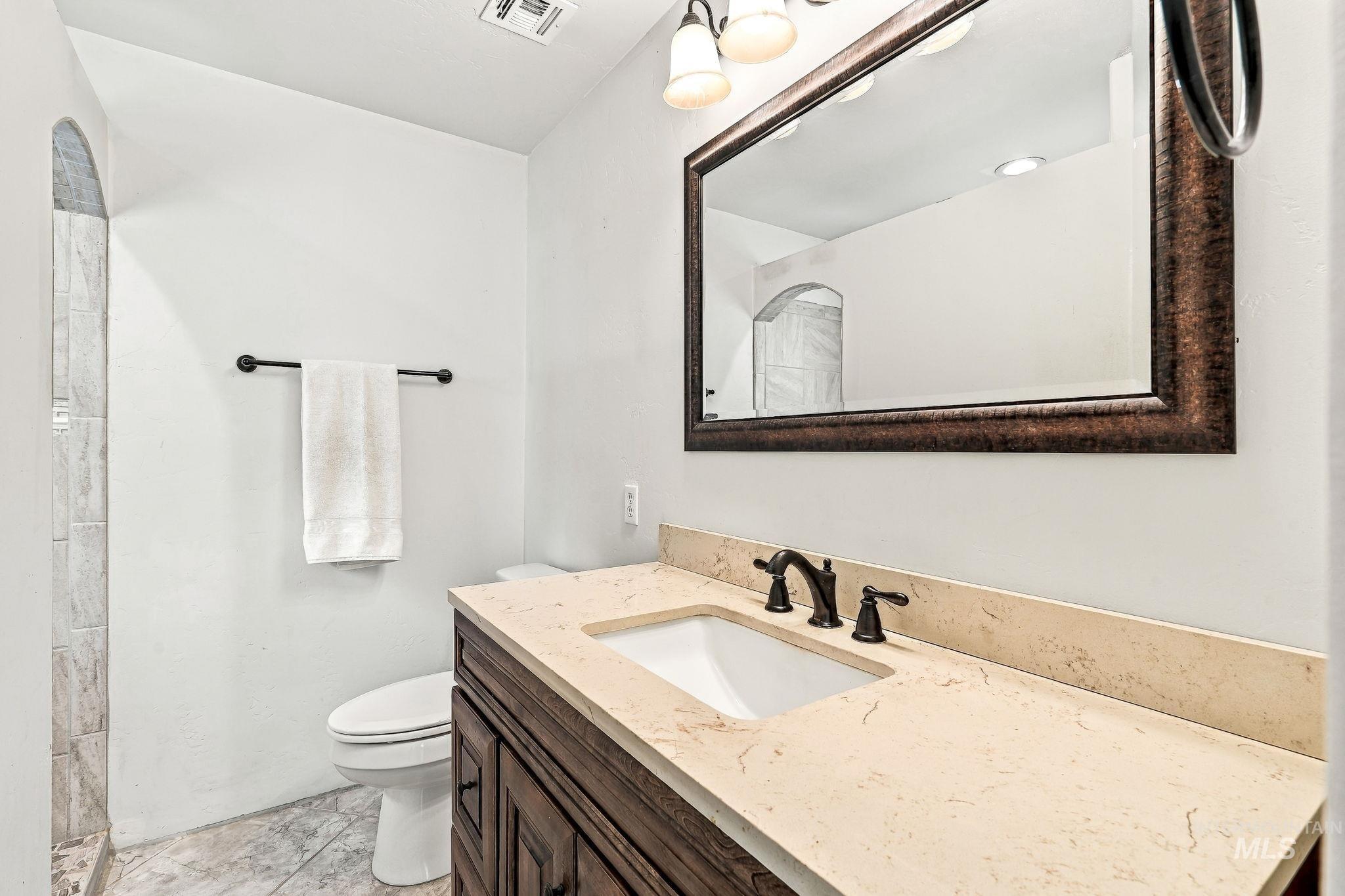 790 N Riviera Dr Property Photo 25